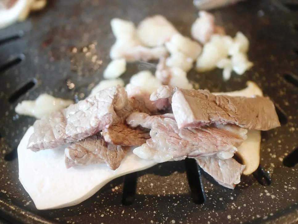 Grilled horse meat with fat and lean cuts