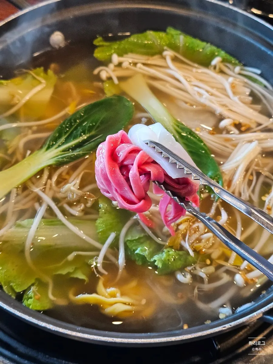 Horse-meat shabu-shabu cooked for five seconds