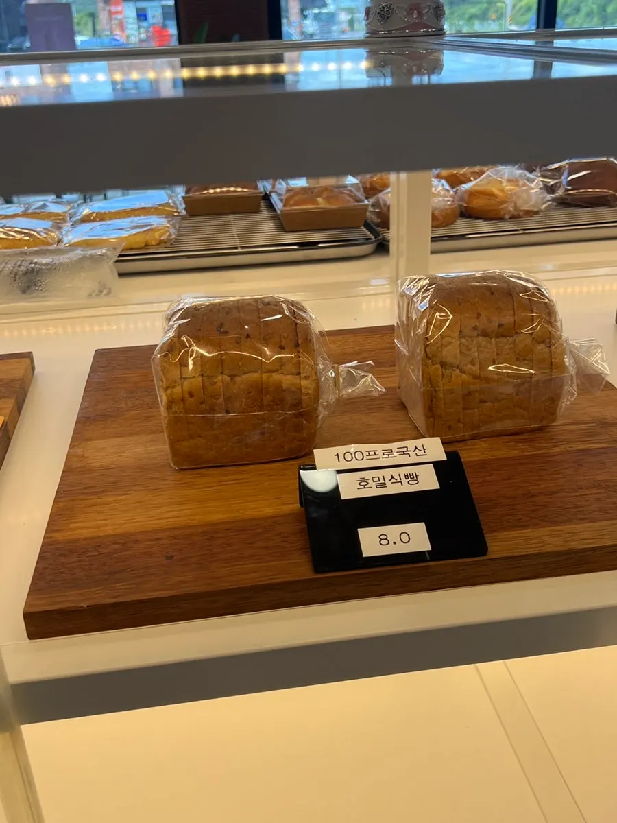 라라카페 디저트 쇼케이스