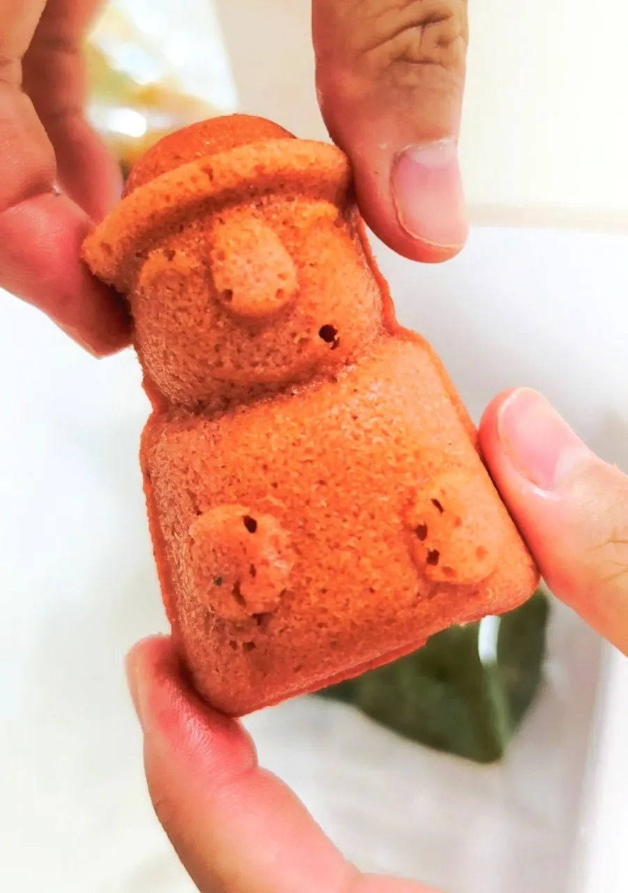 Prickly-pear hareubang madeleine