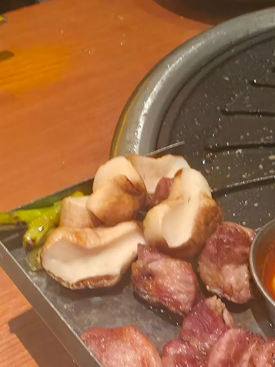 Baek-kimchi grilling on the tabletop grill