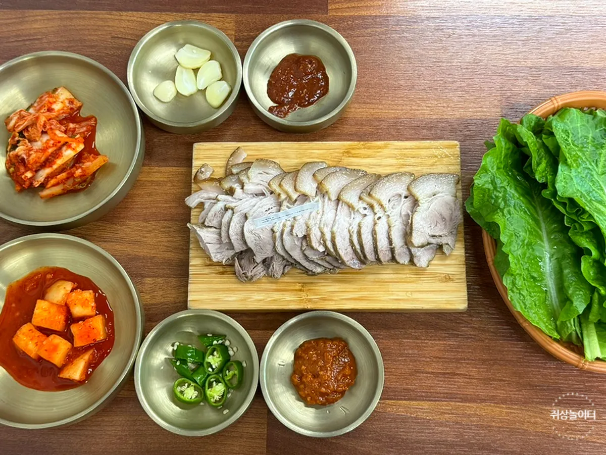 제주 흑돼지 돔베고기 절반 한 접시