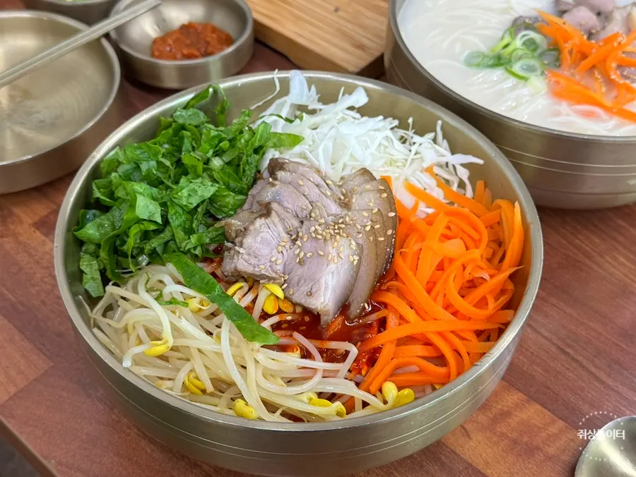 뽀얀 육수의 고기국수와 고기비빔국수, 아기국수