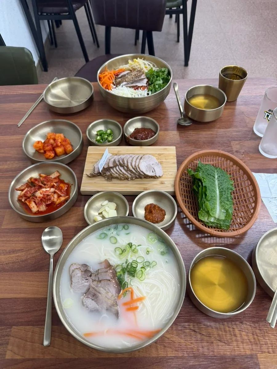 김치와 함께 먹는 돔베고기