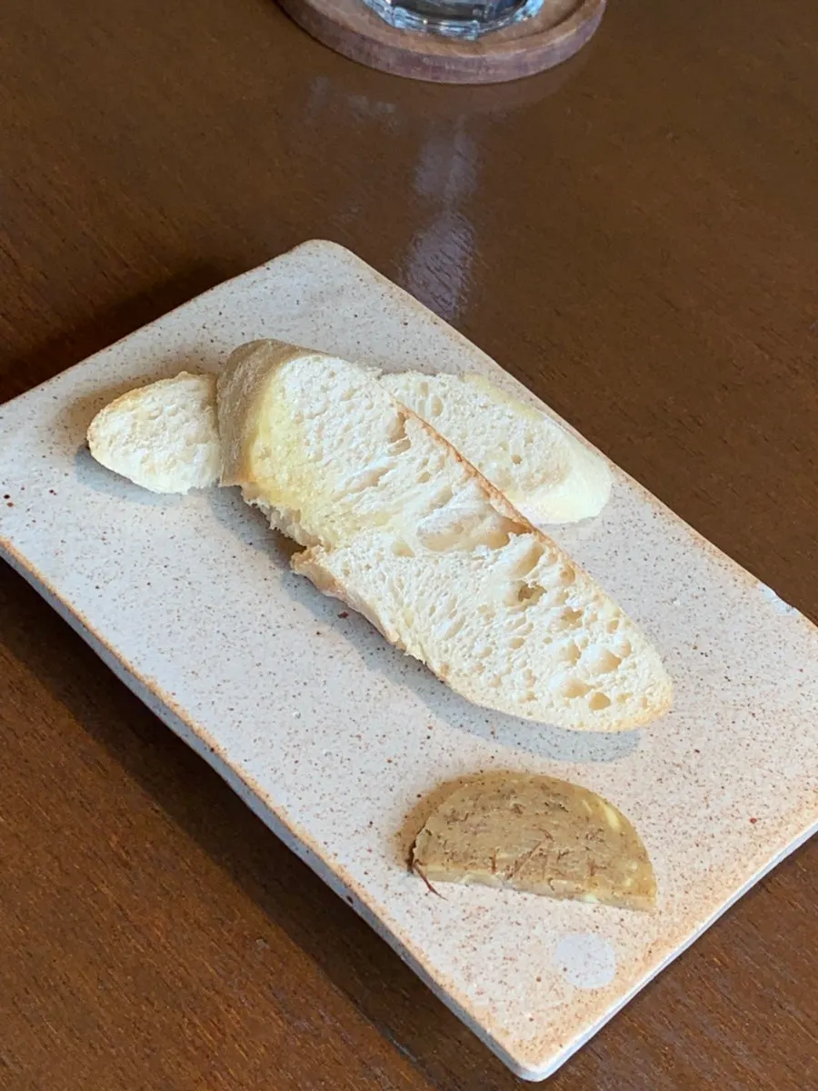 Pre-meal bread served with bracken fern butter