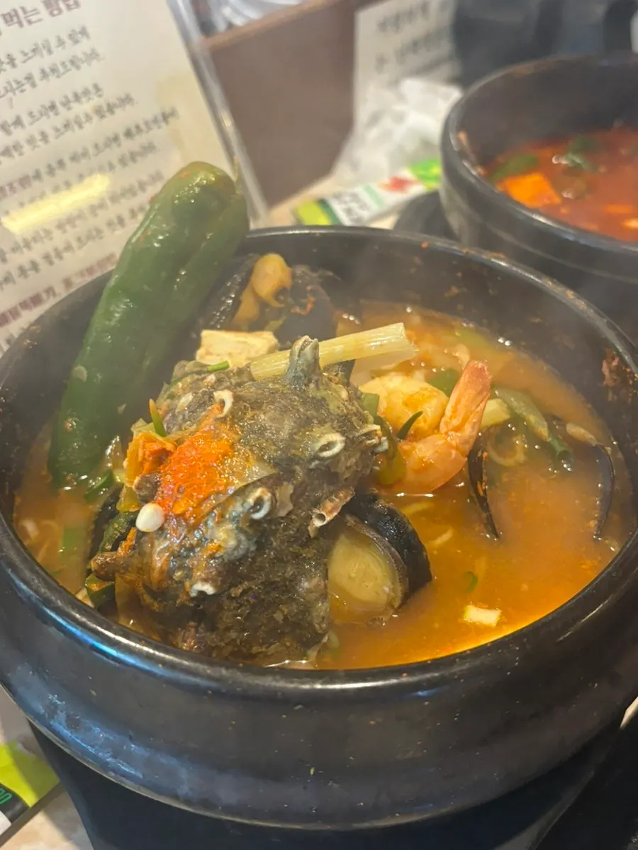 Seafood stew with horned turban shells and abalone
