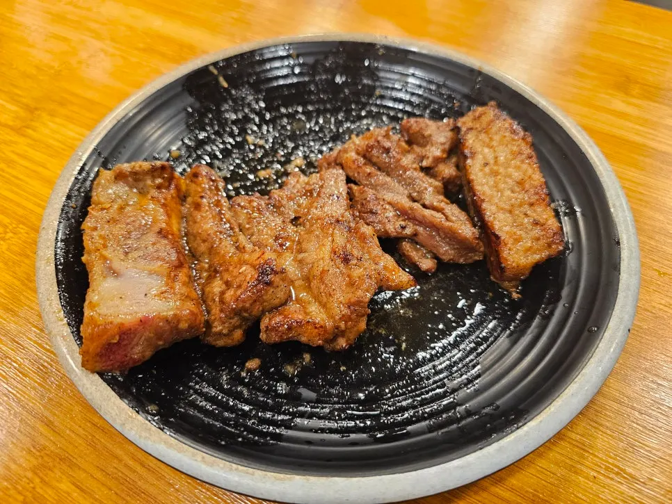 Marinated ribs placed on the charcoal grill
