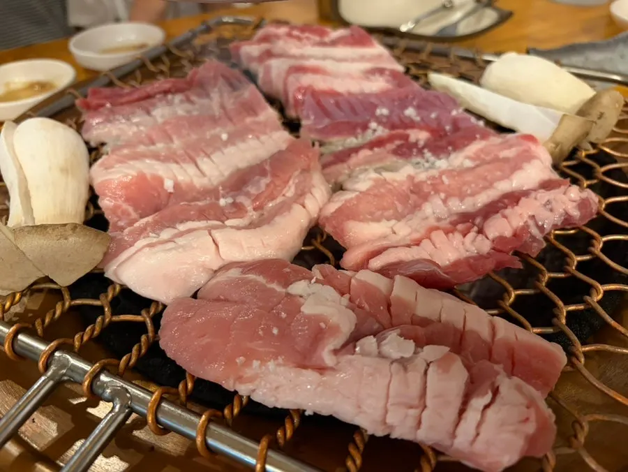 Charcoal-grilled ribs and house-roasted salt