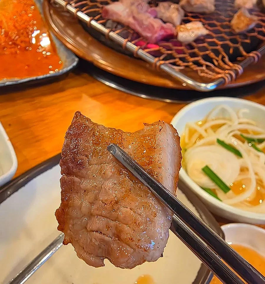 Nohyeong-dong black pork enjoyed during a Jeju trip