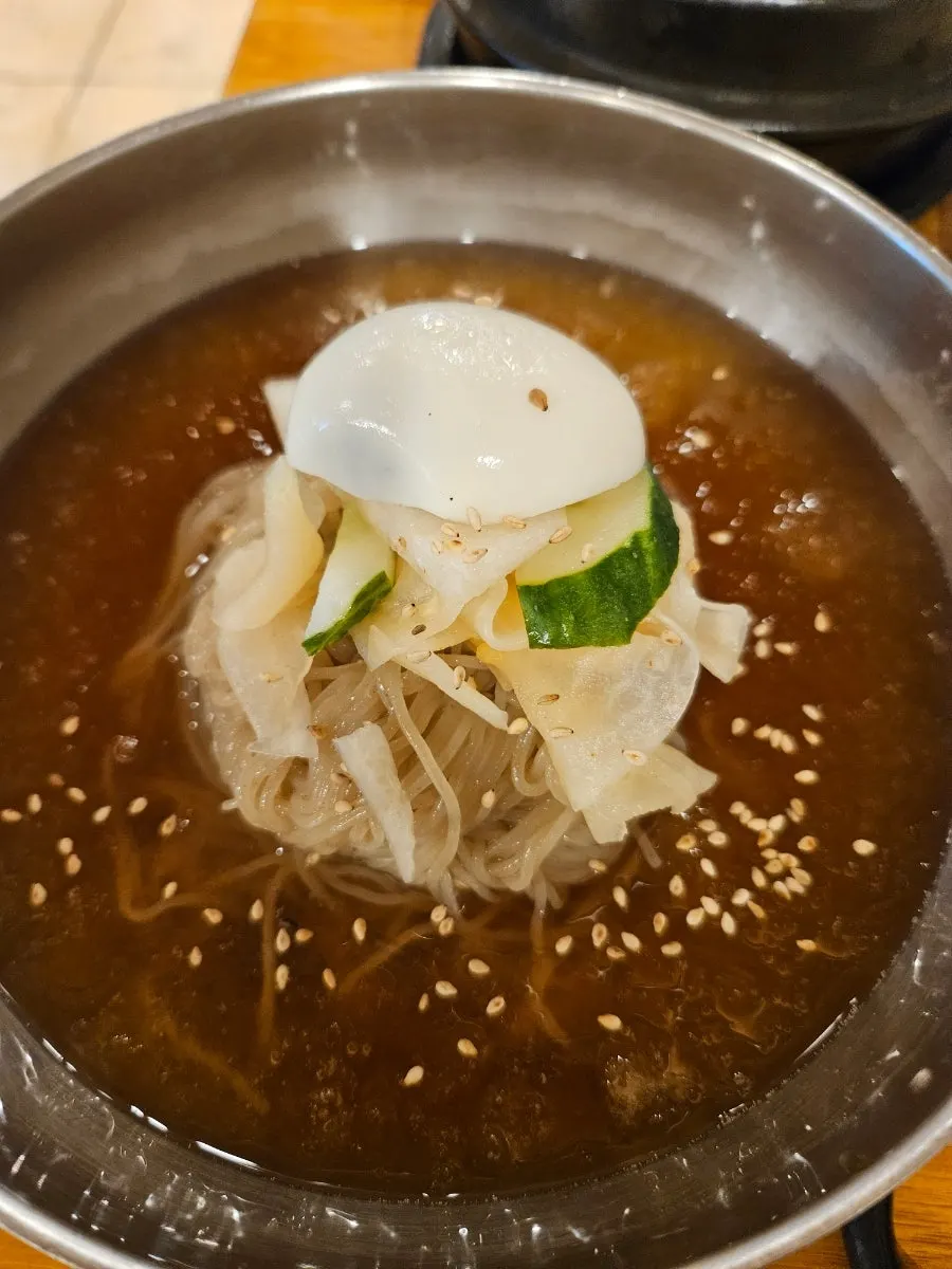 뼈에 붙은 생갈비살