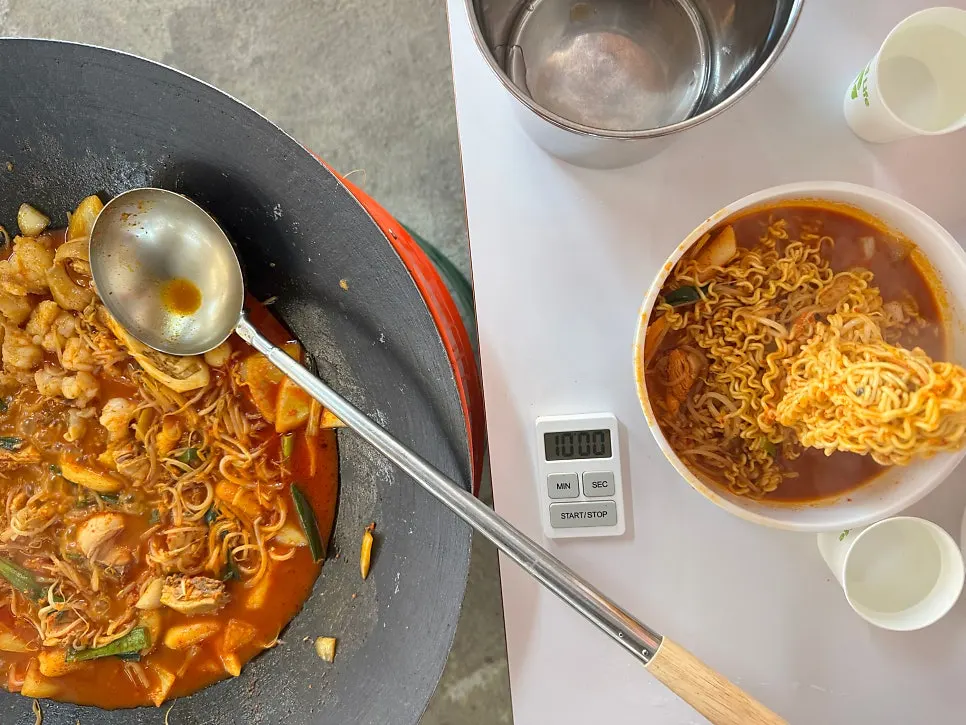 Ramen noodles added to dakdoritang
