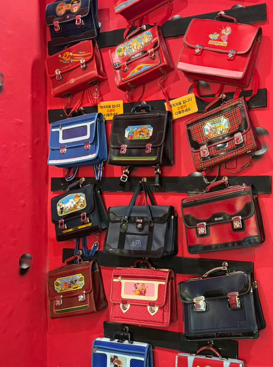 Inside Gopeullak with '80s and '90s style props