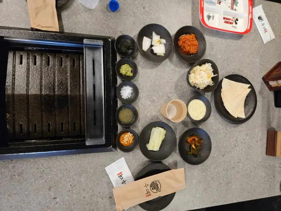Interior table at Jeju Udae Nohyeong branch