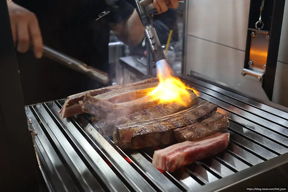 Bilik dry-aging Angus beef