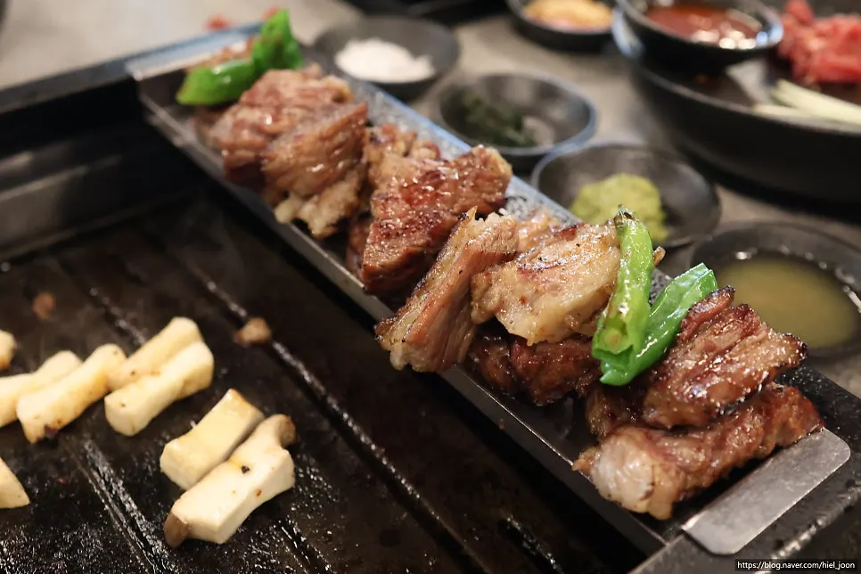 Daging masak melalui grilling service