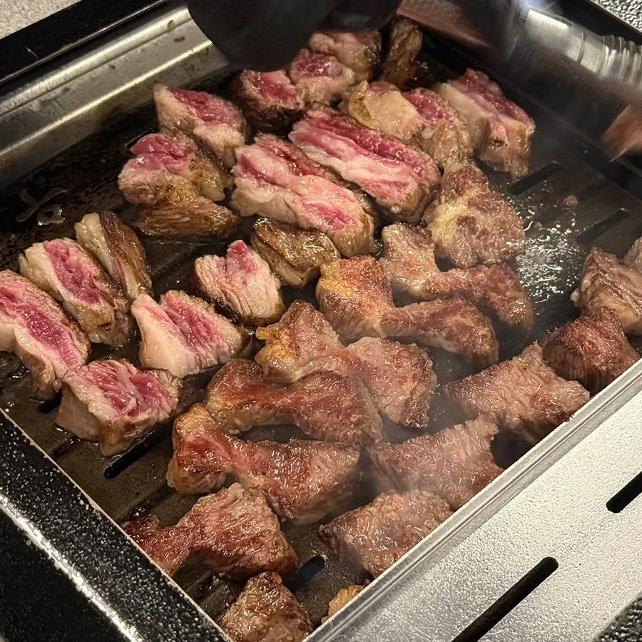 Signature image of straw-smoked udae galbi at Jeju Udae, Nohyeong branch
