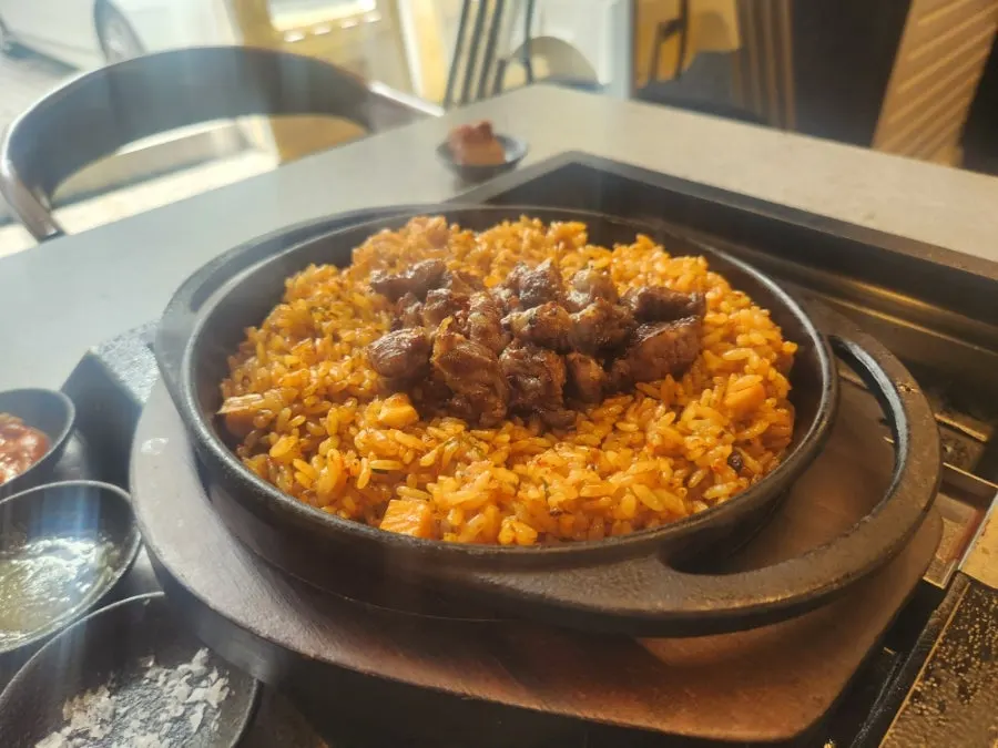 살코기가 남은 우대갈비 뼈