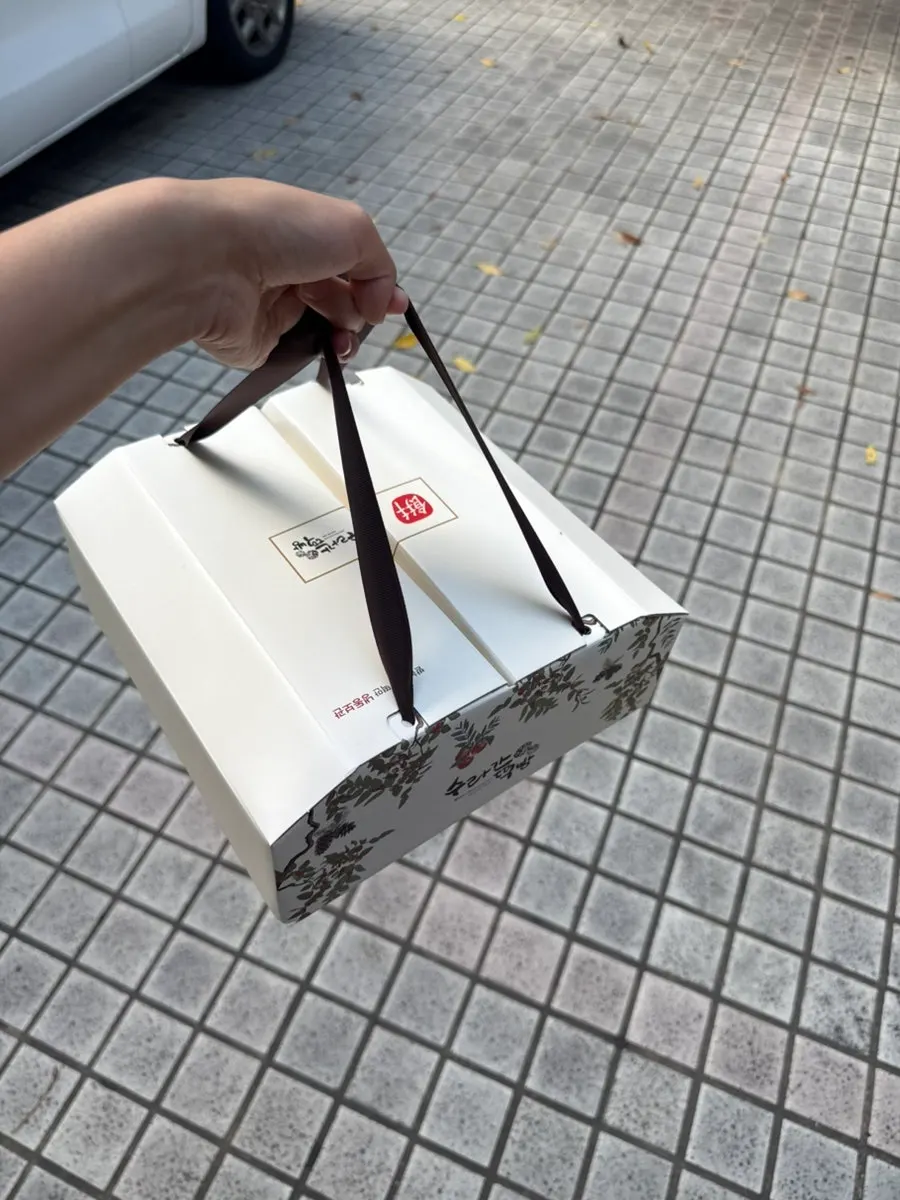 예약 픽업한 오메기떡 20알 상자
