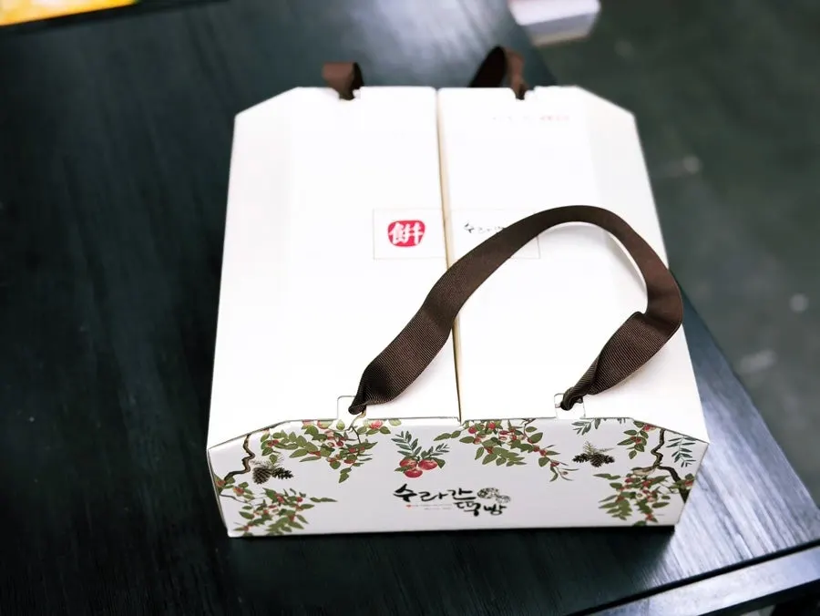Jeju omegi-tteok gift-set assortment