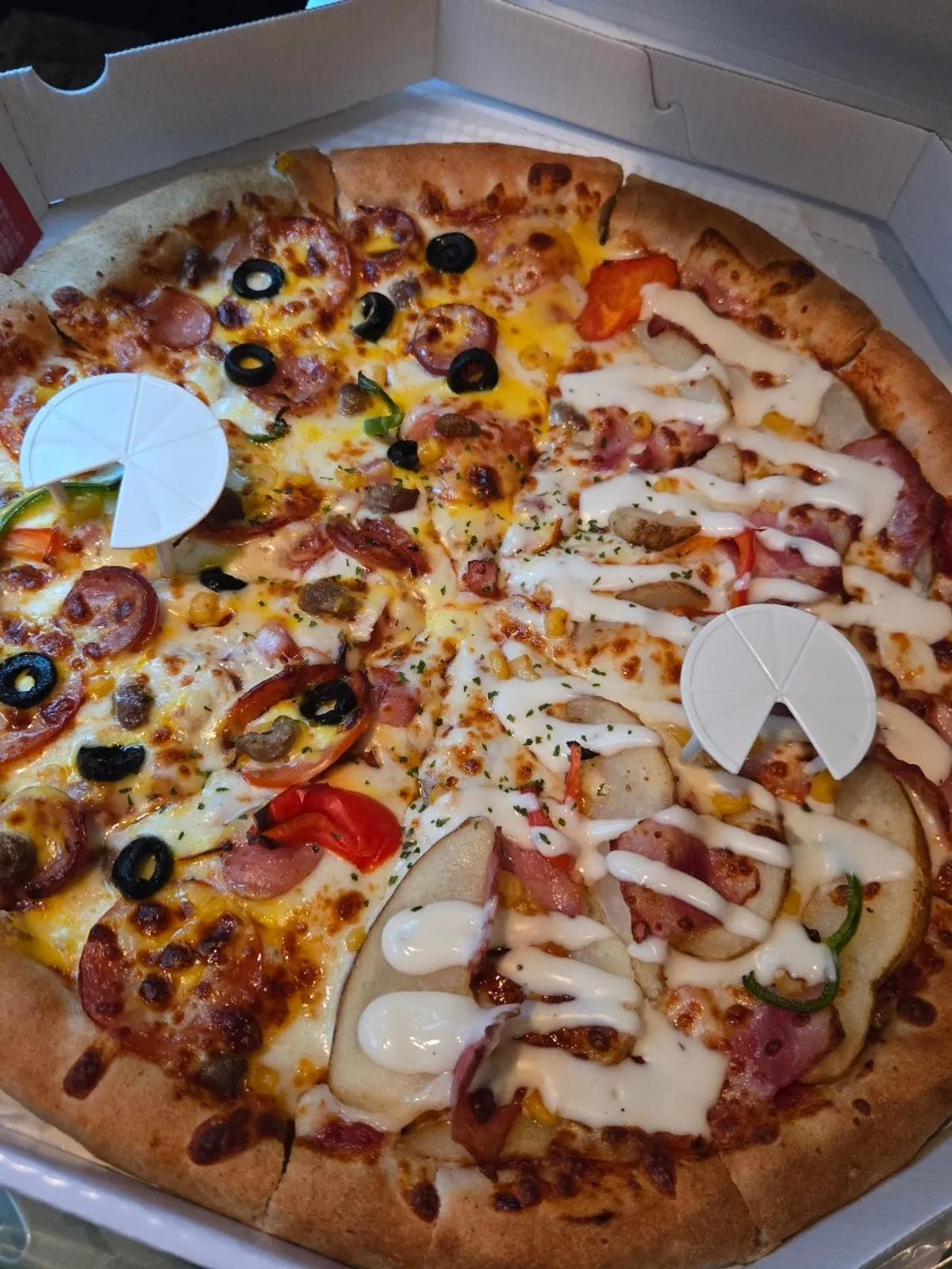 Happy Combination and Bacon Potato half-and-half pizza