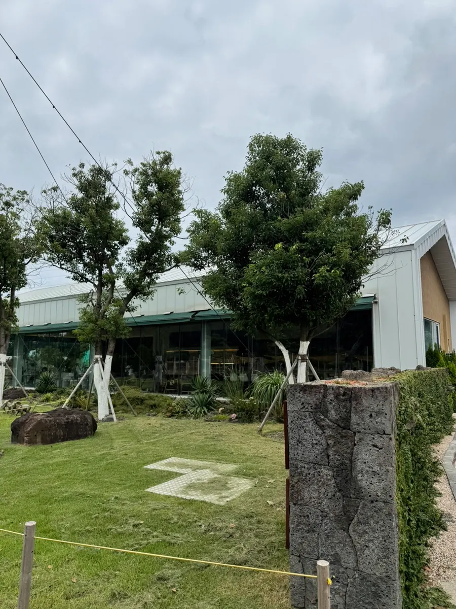 Front view of the large Jeju bakery café building