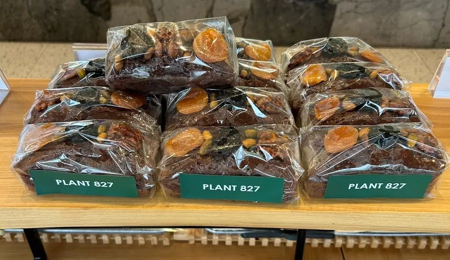 Pound cakes good for sharing