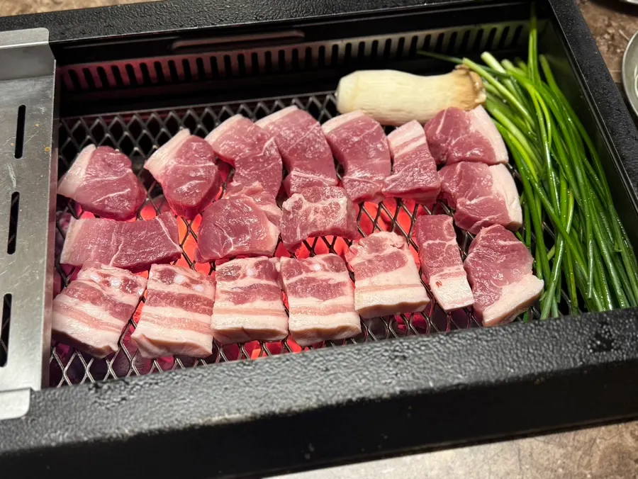 Raw Nanchuk Matdon pork on a plate