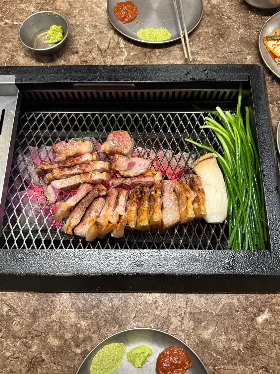 Perfectly grilled black pork from the grilling service