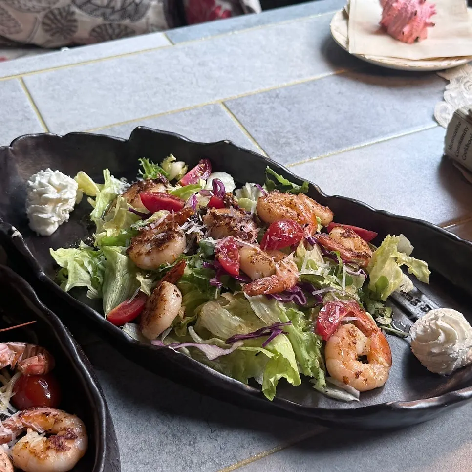 Alhi salad packed with shrimp