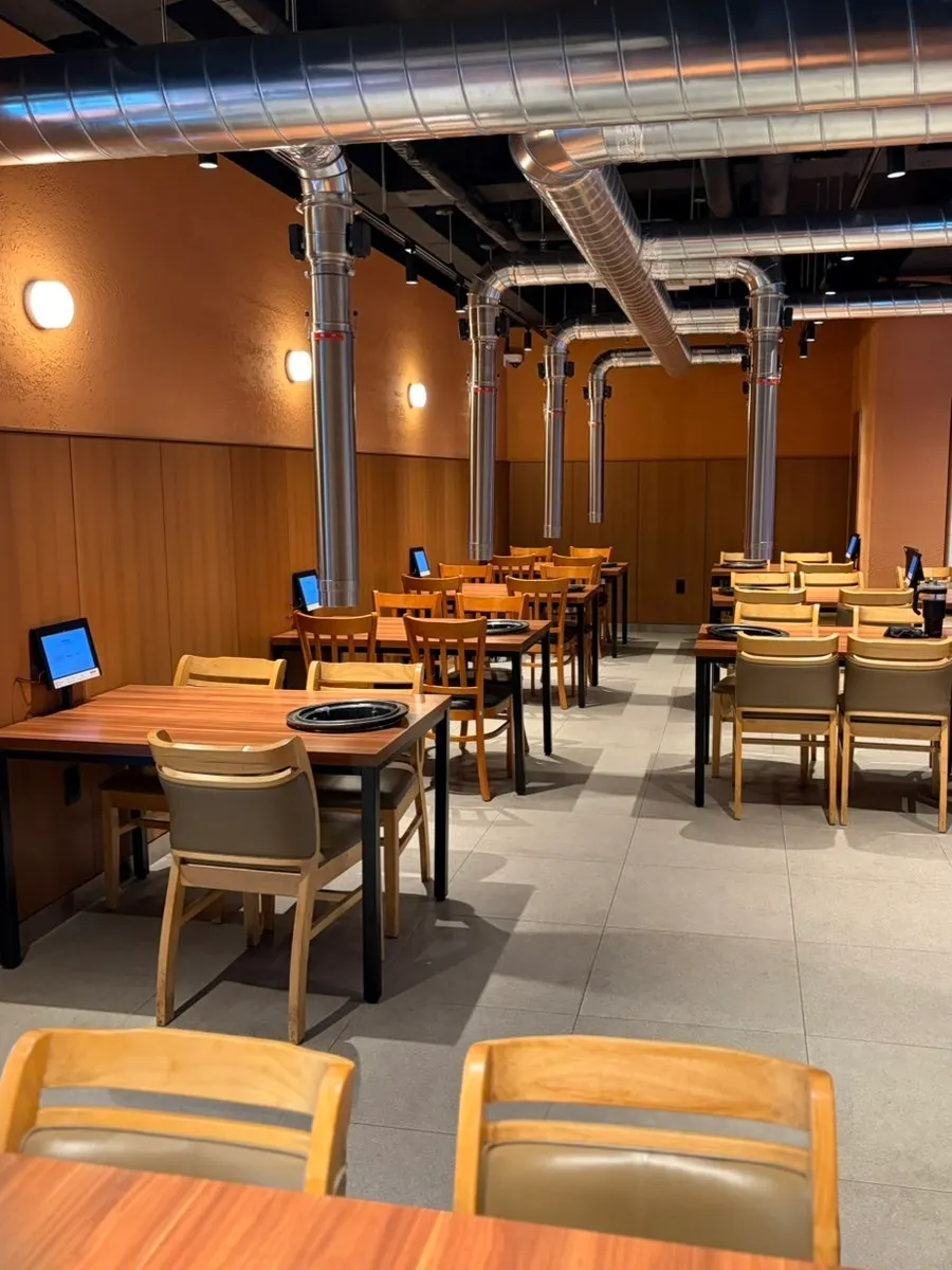 Jeju Samchun's renovated, clean interior