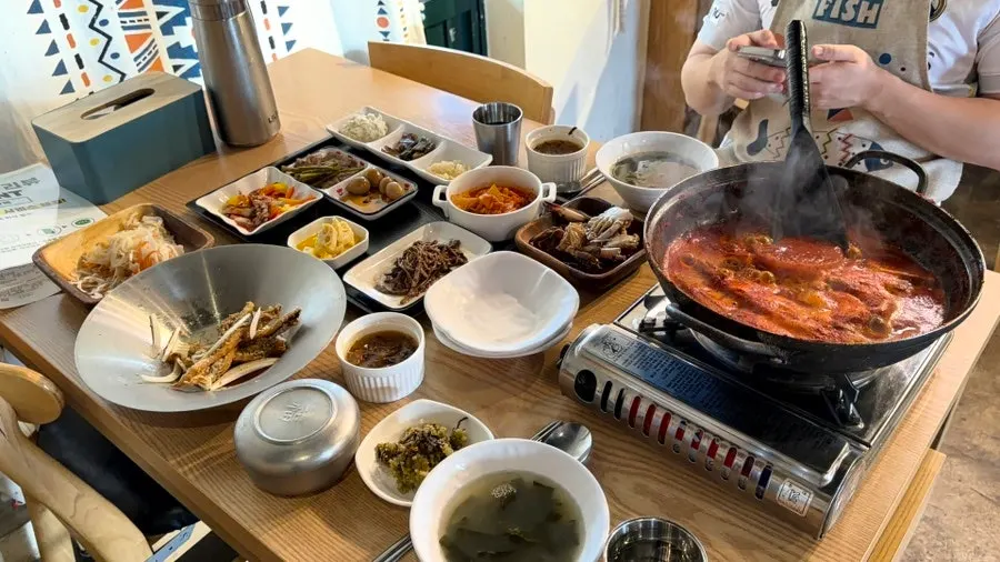 Plate of tteokgalbi and stir-fried kimchi