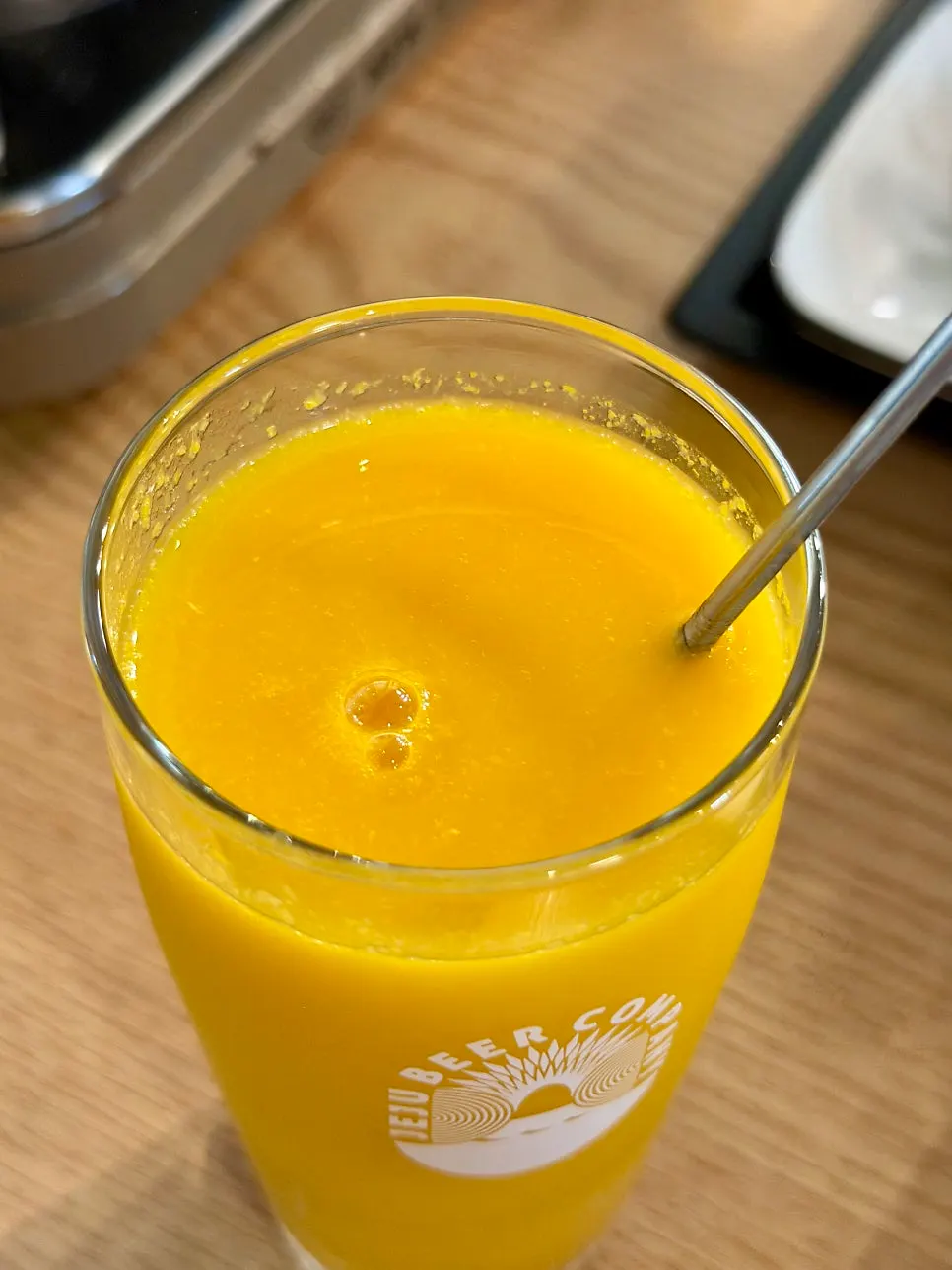 식사 마무리로 마신 상큼한 주스