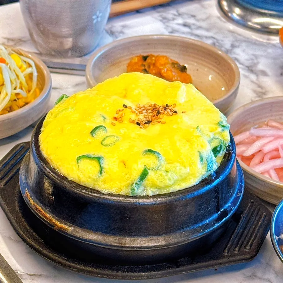 뚝배기에 나온 돈구어 계란찜