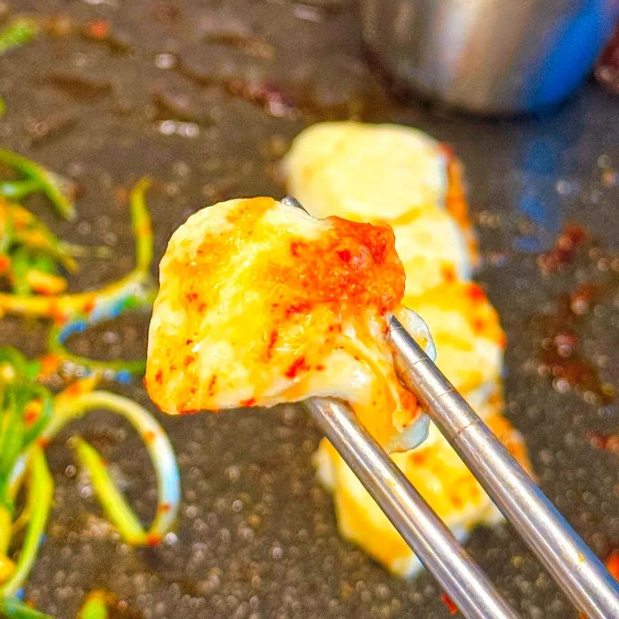 김치찌개와 공기밥 상차림