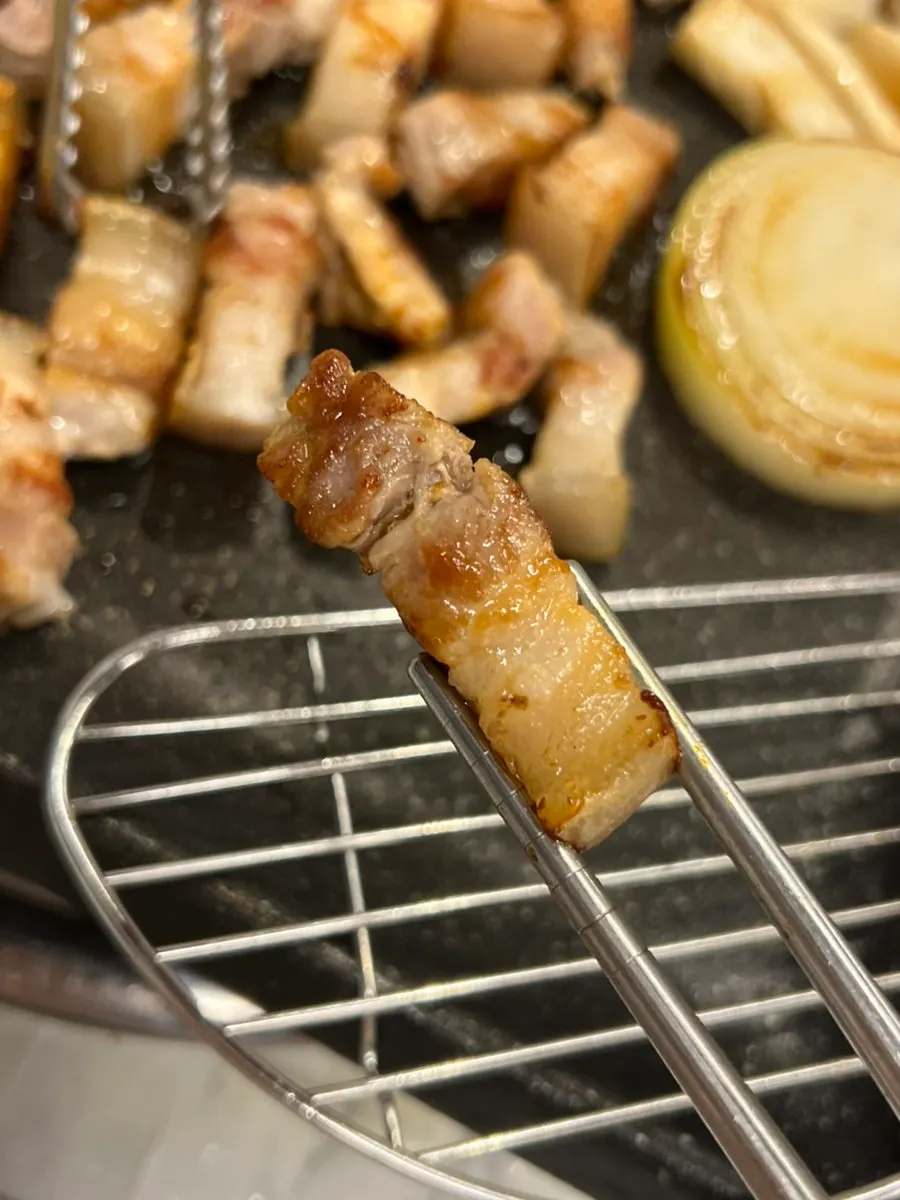 Thick slices of grilled Jeju black pork belly