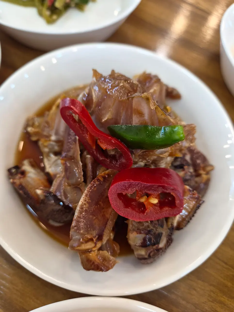 Soy-marinated crab served with the A set