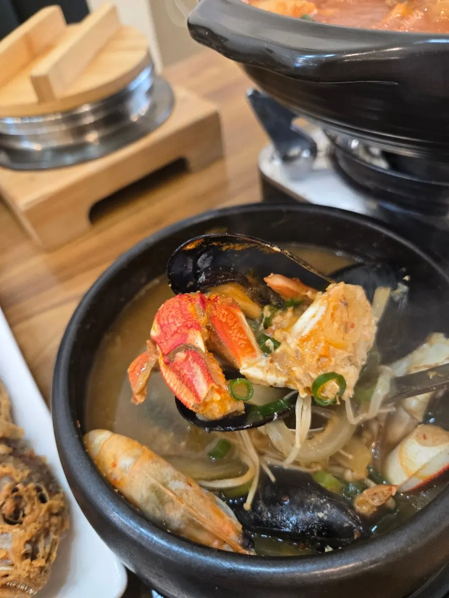 Seafood hot pot with crab and shrimp