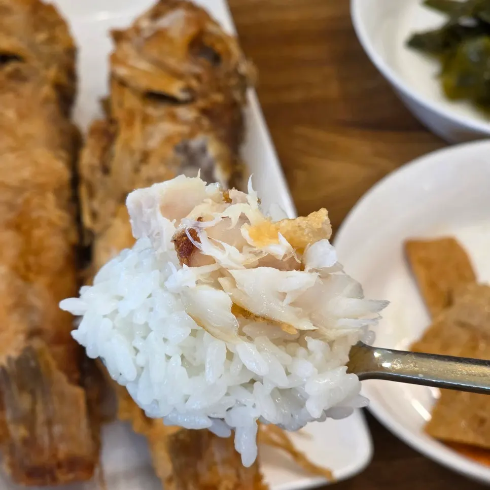 Tilefish flesh picked apart
