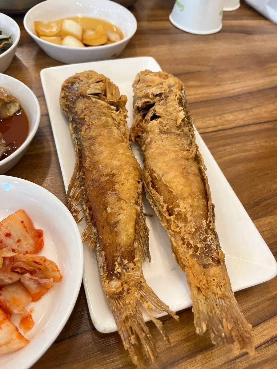 옥돔구이 두 마리