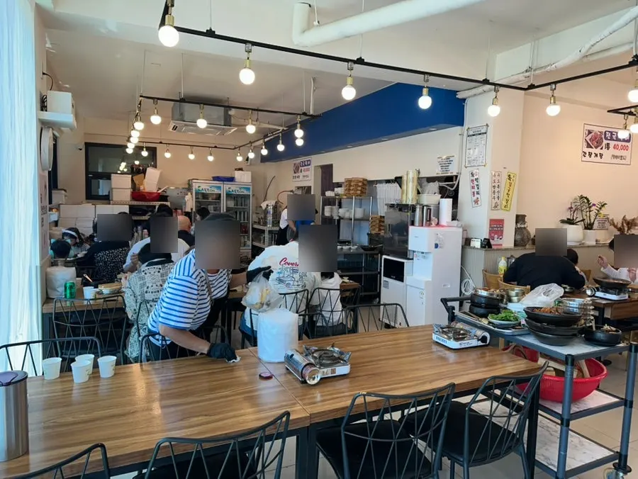 Dining hall interior at Jejurowoon Cheonghaewon Seongsan Ilchulbong Branch