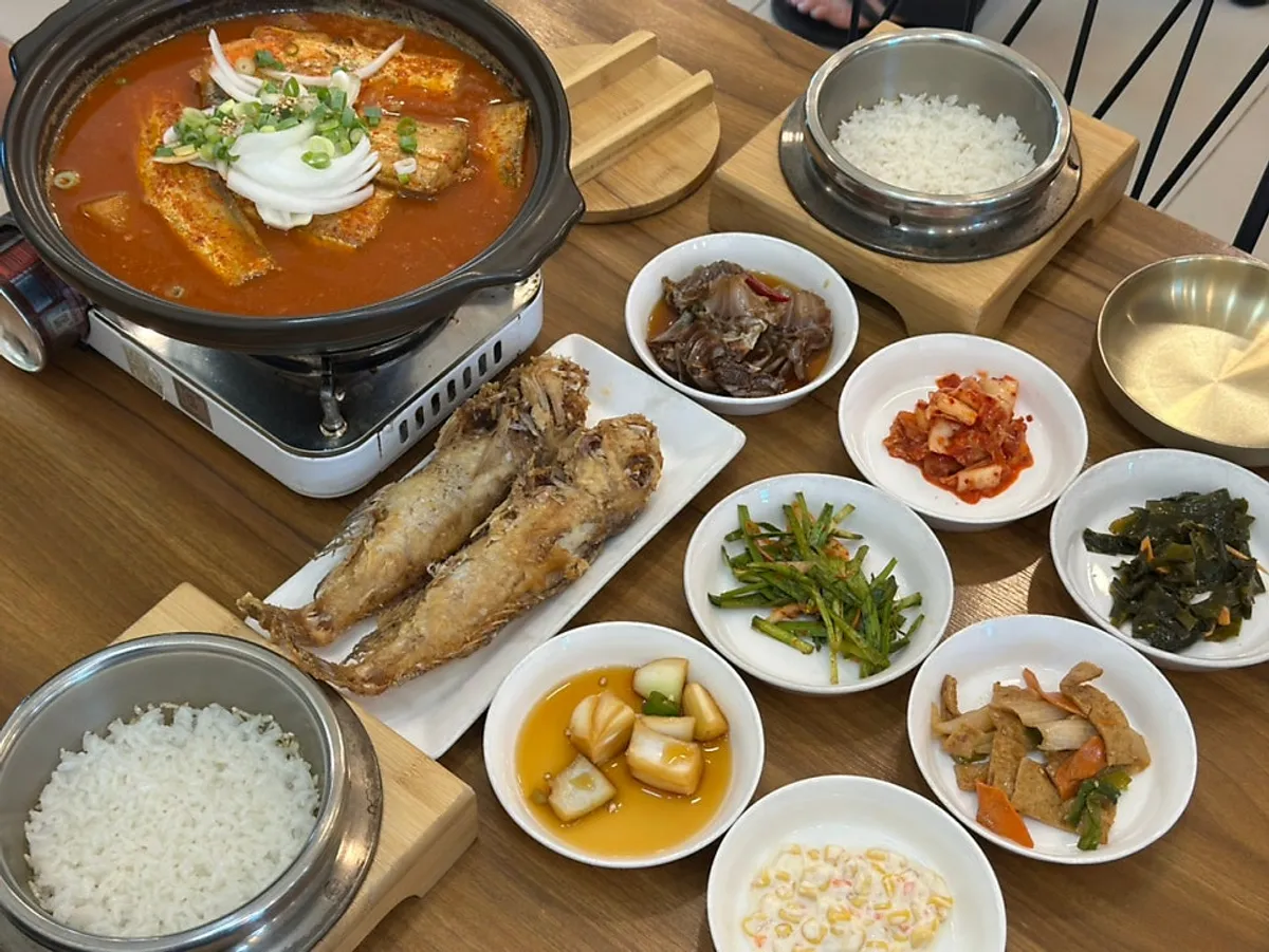 제주로운청해원 A세트 한 상 차림