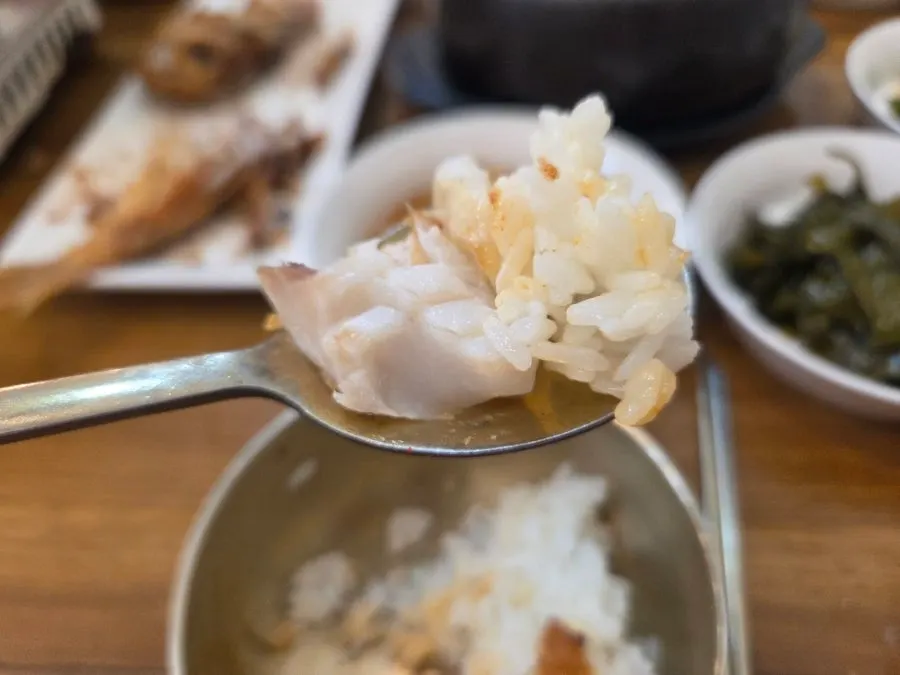 갈치조림 무와 밥 비빈 한 숟갈
