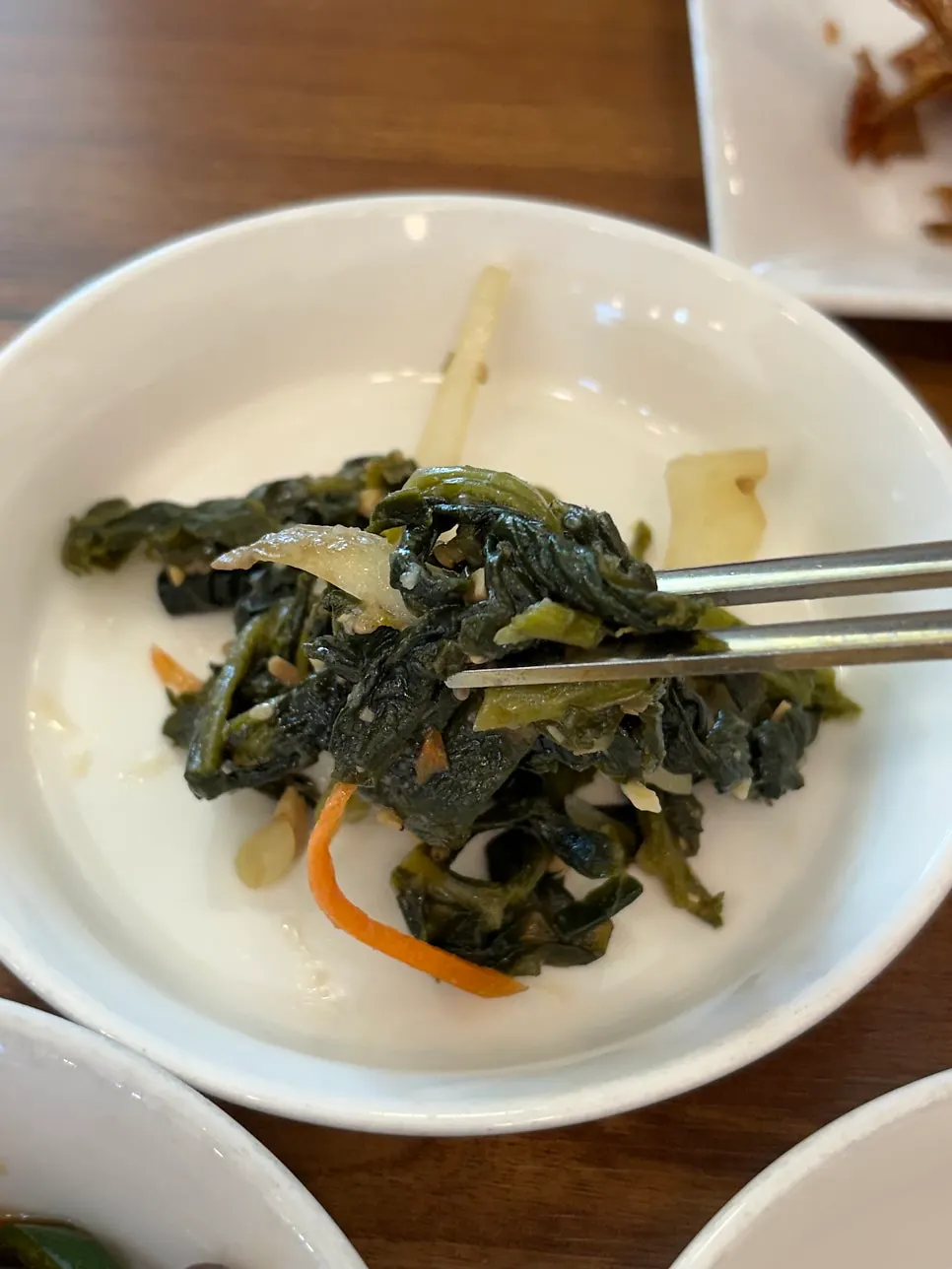 Side dish plate that came with the set