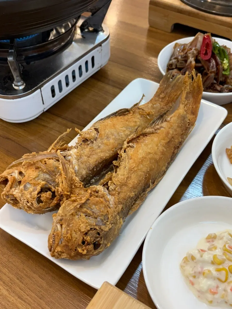 Grilled tilefish included in the set