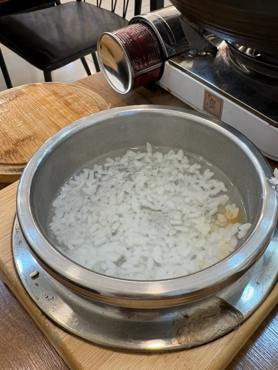 Warm nurungji tea served at the end of the meal