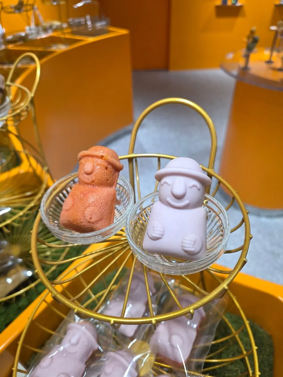 Harubangne flavors including ang-butter on display
