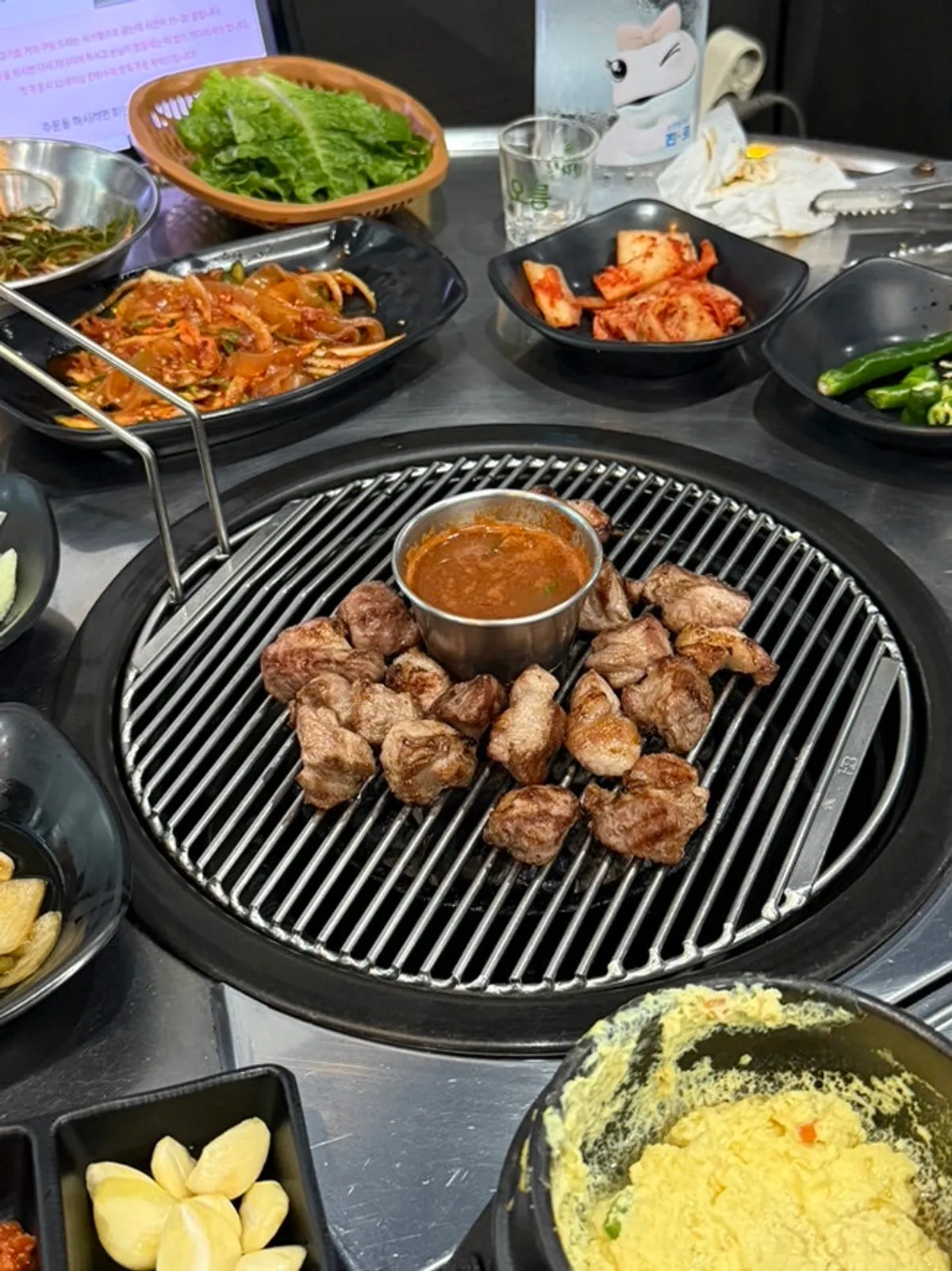 부위별로 나온 초벌 흑돼지
