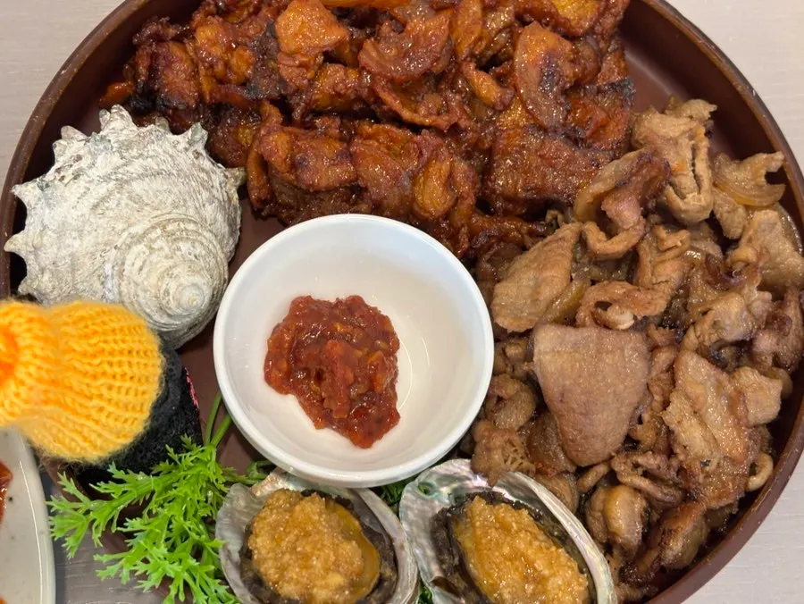 Free kids' meal spread