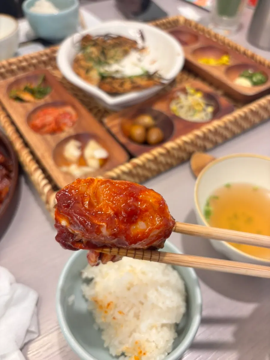 세트 메뉴와 함께 나온 반찬 구성