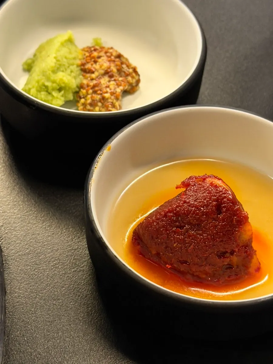 김치 3종 밑반찬 접시